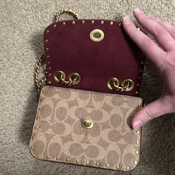 Coach Madison signature purse - Picture 5 of 6